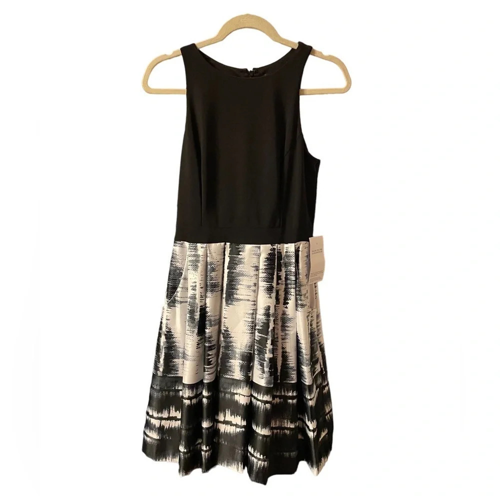 NWT BETSY & ADAM PLEATED FORMAL DRESS